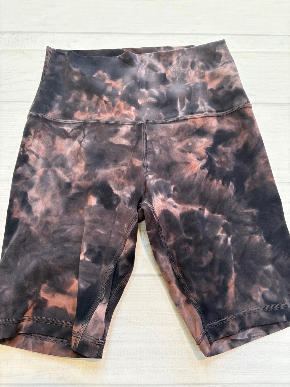 lululemon athletica Brown and Black Tie-Dye High-Rise Bike Shorts